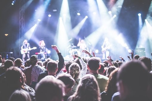 Vědci se pouští do výzkumu, který má přinést ekologický manuál pro festivaly