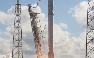 Raketa Falcon 9 vynesla do vesmíru 105 družic, na palubě je i družice z ČR