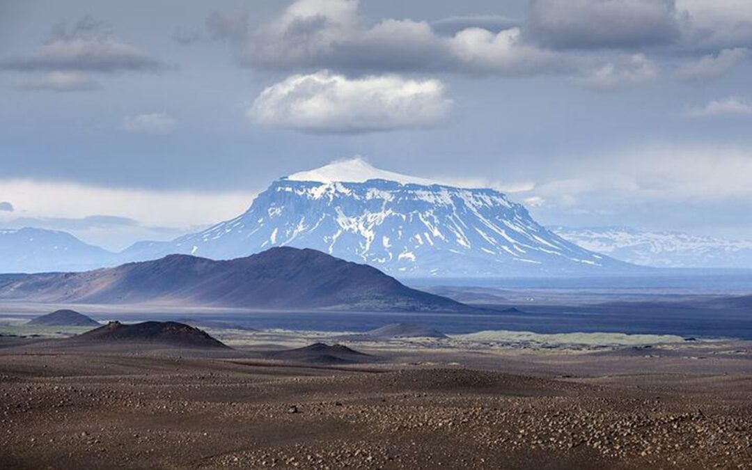 Vědci vytvořili model procesů, které vedly k loňské erupci sopky na Islandu