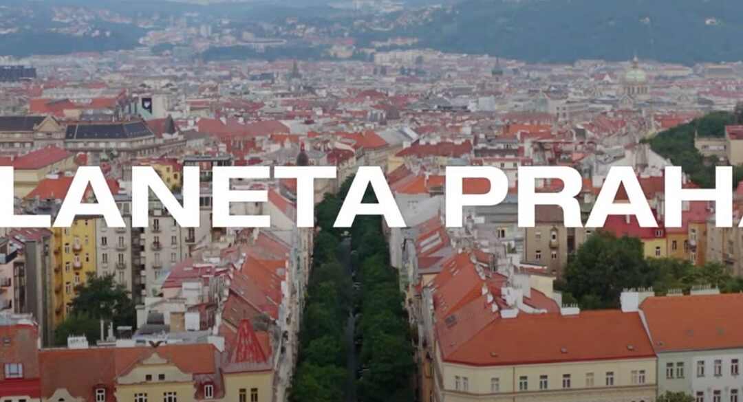 Film režiséra Planeta Praha doprovází stejnojmenná kniha