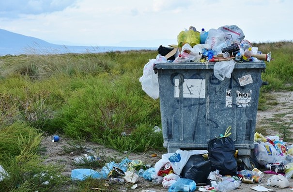 Žďár n. S. chce ukázat, kolik odpadu zůstává u popelnic, naveze ho na náměstí