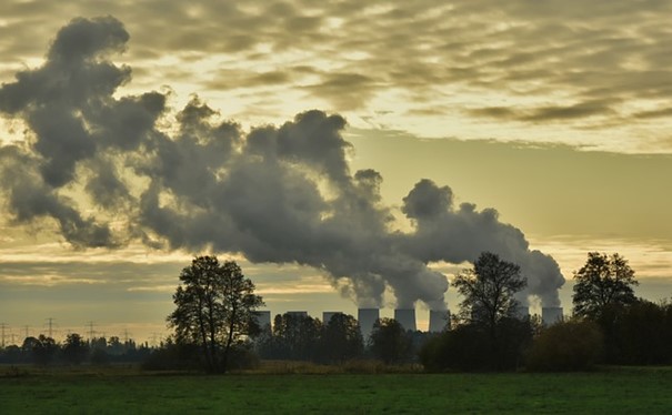 Vědec: Zemědělství není příčinou změny klimatu, oteplování ho ohrožuje