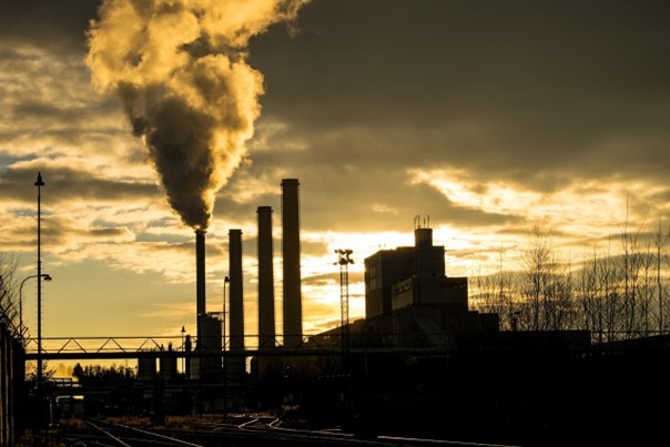 EU navrhla klimatický cíl pro rok 2040: snížit emise CO2 o 90 procent