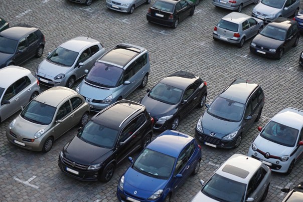 Ústecká parkoviště do budoucna zřejmě doplní nabíjecí stanice pro elektromobily